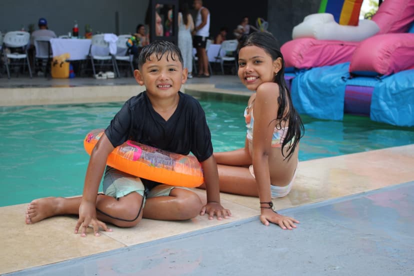 Media de02f4ab-8272-4c0e-aa08-94d6cd96250b