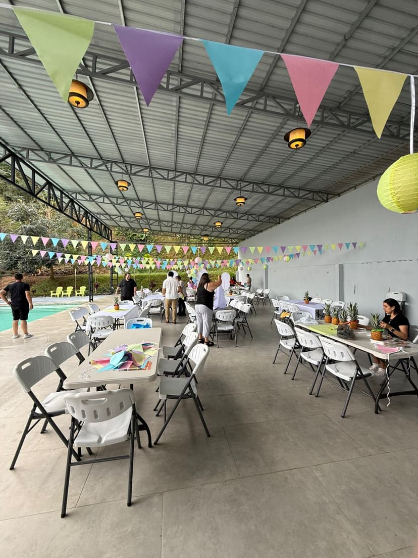 Media 21336253-263b-42dc-b998-015e7668dd45